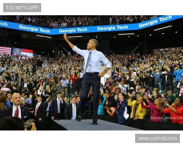 篮球铁粉奥巴马前排看全明星赛