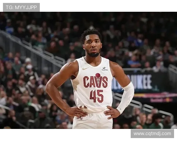 [NBA]米切尔手感火热 追身三分一箭穿心.